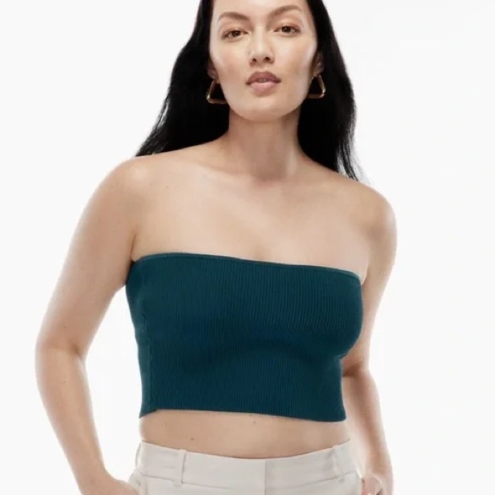 Babaton Sculpt Knit top